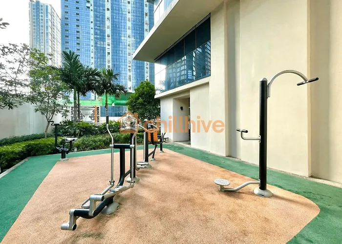 Elegant Bgc Across Mitsukoshi Mall #upt27p *