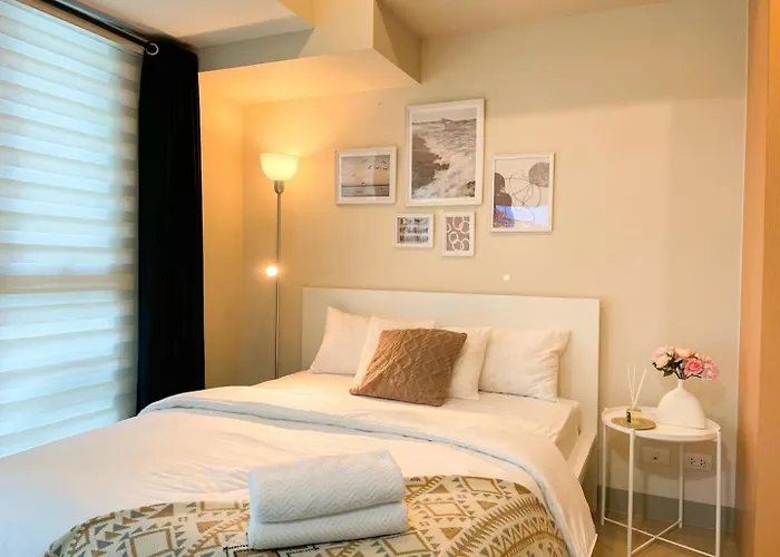 Elegant Bgc Across Mitsukoshi Mall #upt27p Holiday home